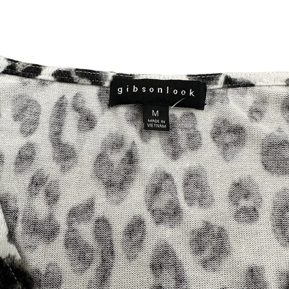 EUC - Gibsonlook Snow Leopard Fleece Top - Picture 4 of 8
